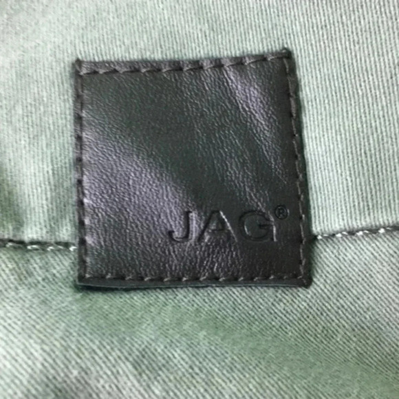 Jageans shorts 4 - Picture 10 of 16